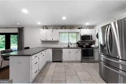 212 Sherwood Drive, Calhoun, GA 30701 - Photo 12