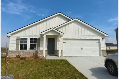 556 Pemberton St, Euharlee, GA 30145 - Photo 1
