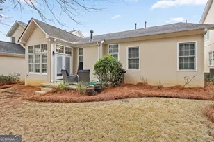 323 Lewisburg Dr, McDonough, GA 30253 - Photo 2