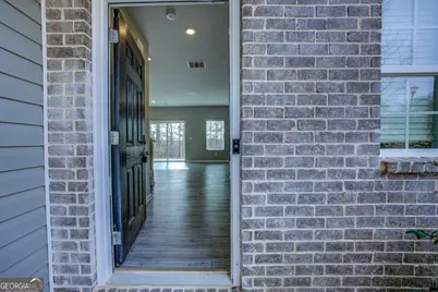 2502 Fraggle Roc, Conyers, GA 30012 - Photo 2
