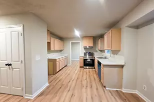 5382 Rockbridge Rd, Stone Mountain, GA 30088 - Photo 6