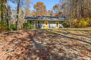 147 Briarwood Dr, Cleveland, GA 30528 - Photo 2