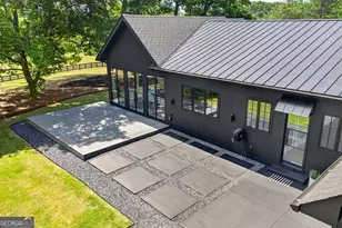 1027 Fischer Rd, Sharpsburg, GA 30277 - Photo 14