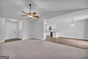 378 Walnut Dr, Hartwell, GA 30643 - Photo 8