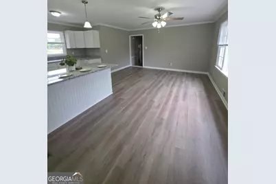360 Pinkney Street, Winder, GA 30680 - Photo 6