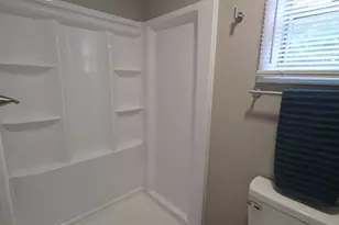 360 Pinkney St, Winder, GA 30680 - Photo 12