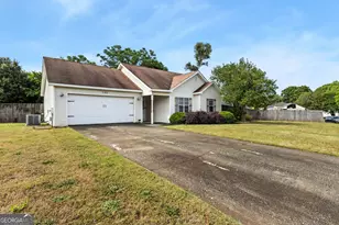 102 Grindstaff Dr, Bonaire, GA 31005 - Photo 2