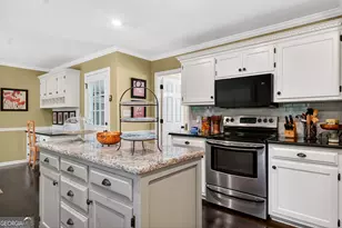 501 Ashford Cir, Lagrange, GA 30240 - Photo 16