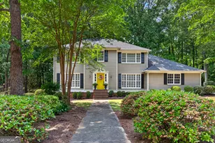 501 Ashford Cir, Lagrange, GA 30240 - Photo 2