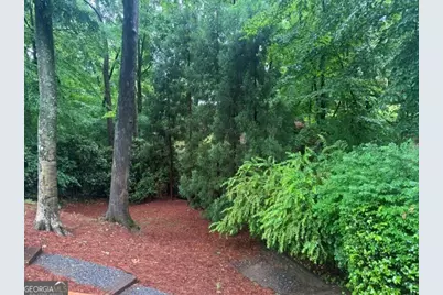 7785 Landowne Drive, Sandy Springs, GA 30350 - Photo 28