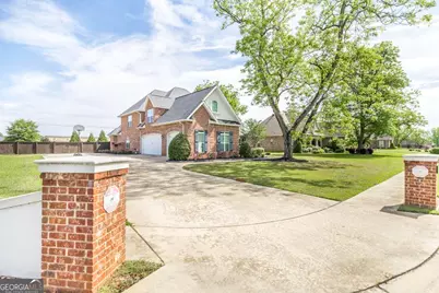 201 Running Creek Drive, Warner Robins, GA 31088 - Photo 2