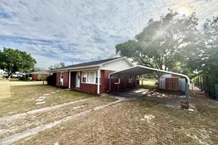 91 Wilson St, Hazlehurst, GA 31539 - Photo 2