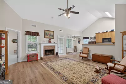 38 Bedford Park Drive, Newnan, GA 30263 - Photo 4