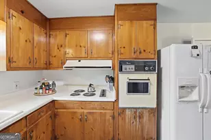 1226 Skyline Dr, Toccoa, GA 30577 - Photo 8