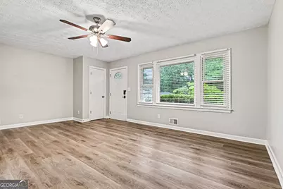 6485 Menlo Way, Rex, GA 30273 - Photo 8