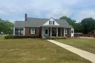 6127 Newton Dr NE, Covington, GA 30014 - Photo 1