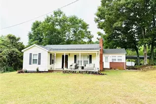 338 Liberty Hill Rd, Hartwell, GA 30643 - Photo 1