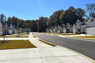 66 Village Ct, Cleveland, GA 30528 - Photo 16