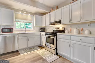 53 Lynn Circle, Newnan, GA 30263 - Photo 6