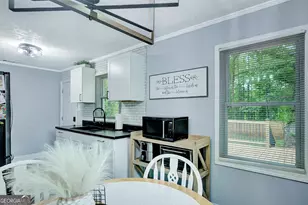 133 Davis Rd, Barnesville, GA 30204 - Photo 8