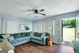 133 Davis Rd, Barnesville, GA 30204 - Photo 6