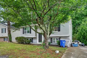 2075 Countydown Ln, Stone Mountain, GA 30088 - Photo 4