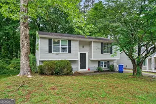 2075 Countydown Ln, Stone Mountain, GA 30088 - Photo 2