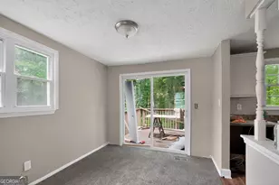 2075 Countydown Ln, Stone Mountain, GA 30088 - Photo 14