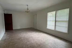 225 W Jessamine St, Fitzgerald, GA 31750 - Photo 20
