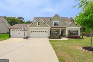 250 Cushing St, Senoia, GA 30276 - Photo 1