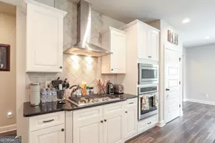 250 Cushing St, Senoia, GA 30276 - Photo 12