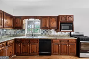 104 Wilder Dr, Forsyth, GA 31029 - Photo 14