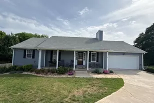 130 Oliver Way, Fayetteville, GA 30214 - Photo 1