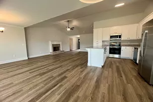 212 Champions Ln, Winder, GA 30680 - Photo 4