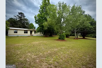 824 Hart Lane, Dublin, GA 31021 - Photo 2