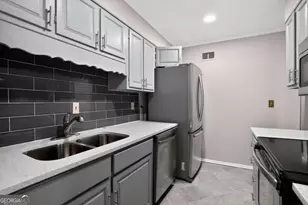 105 Glen Acres Ct, Decatur, GA 30035 - Photo 8