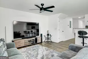 5356 Creekview Way, Morrow, GA 30260 - Photo 6