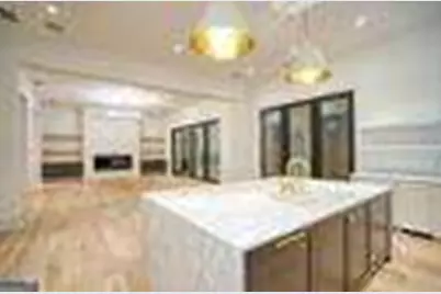 4550 Jolyn Place, Sandy Springs, GA 30342 - Photo 6