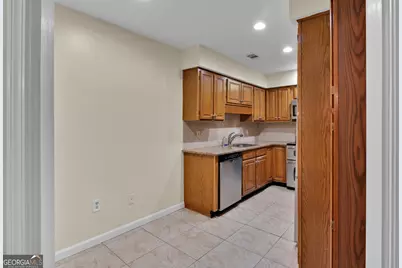 26204 NE Plantation Drive NE #204, Atlanta, GA 30324 - Photo 10