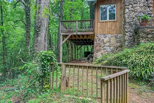 407 Hillside Dr, Clayton, GA 30525 - Photo 2