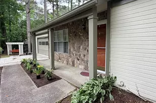 250 Winona Dr, Fayetteville, GA 30214 - Photo 2