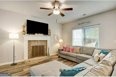 61 Pacific Avenue, Sharpsburg, GA 30277 - Photo 2