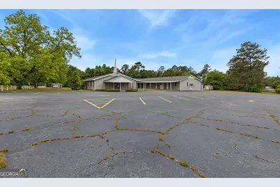 5221 Nisbet Drive, Macon, GA 31206 - Photo 4