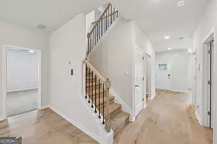 136 Post Oak Dr, Jackson, GA 30233 - Photo 4