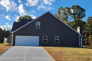 136 Post Oak Dr, Jackson, GA 30233 - Photo 2