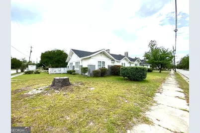 425 W Church Street, Swainsboro, GA 30401 - Photo 2