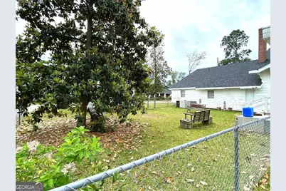 425 W Church Street, Swainsboro, GA 30401 - Photo 4