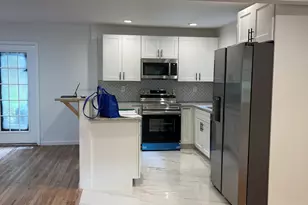 956 SW Oakland Dr, Atlanta, GA 30310 - Photo 2