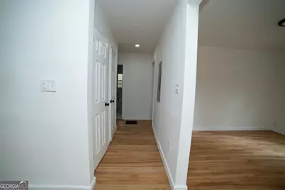 956 SW Oakland Drive, Atlanta, GA 30310 - Photo 12