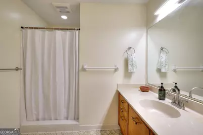 1878 Harbour Oaks Drive, Snellville, GA 30078 - Photo 16
